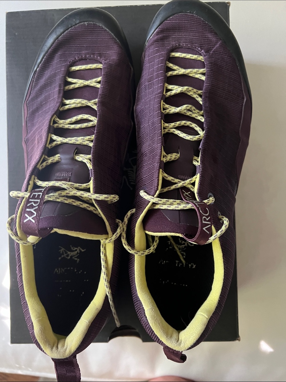 Arc'teryx Women’s Konseal FL W purple reign/Lumen lime Size8